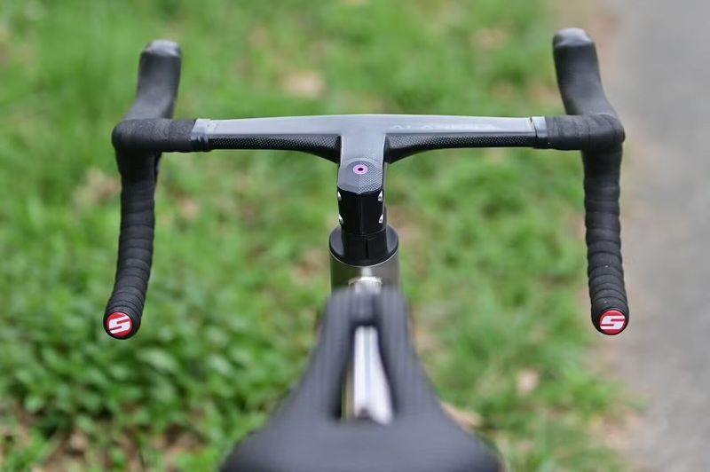 Ultimátní Titanio - ROAD / ENDURANCE / GRAVEL - 8,3 kg!