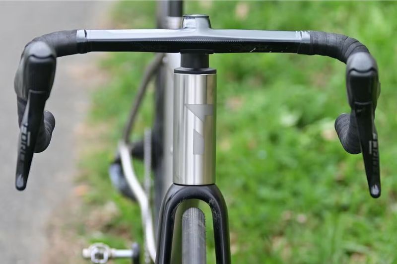 Ultimátní Titanio - ROAD / ENDURANCE / GRAVEL - 8,3 kg!