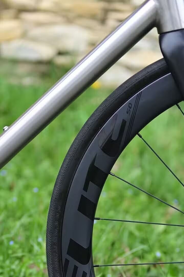 Ultimátní Titanio - ROAD / ENDURANCE / GRAVEL - 8,3 kg!