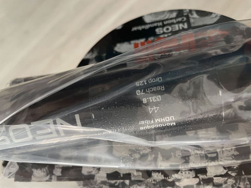 Cinelli Neos carbon 44cm