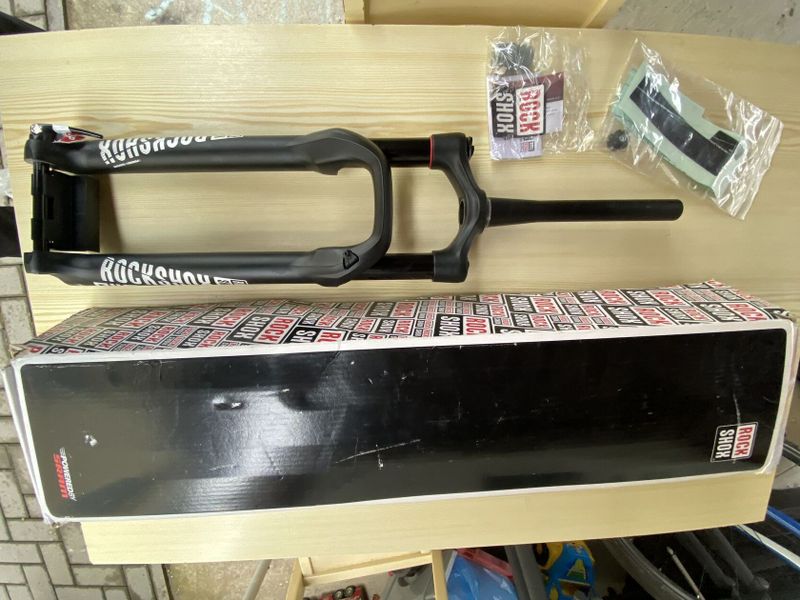 RockShox Pike RCT3 29” / 120 mm / Boost – NOVÁ, zabalená