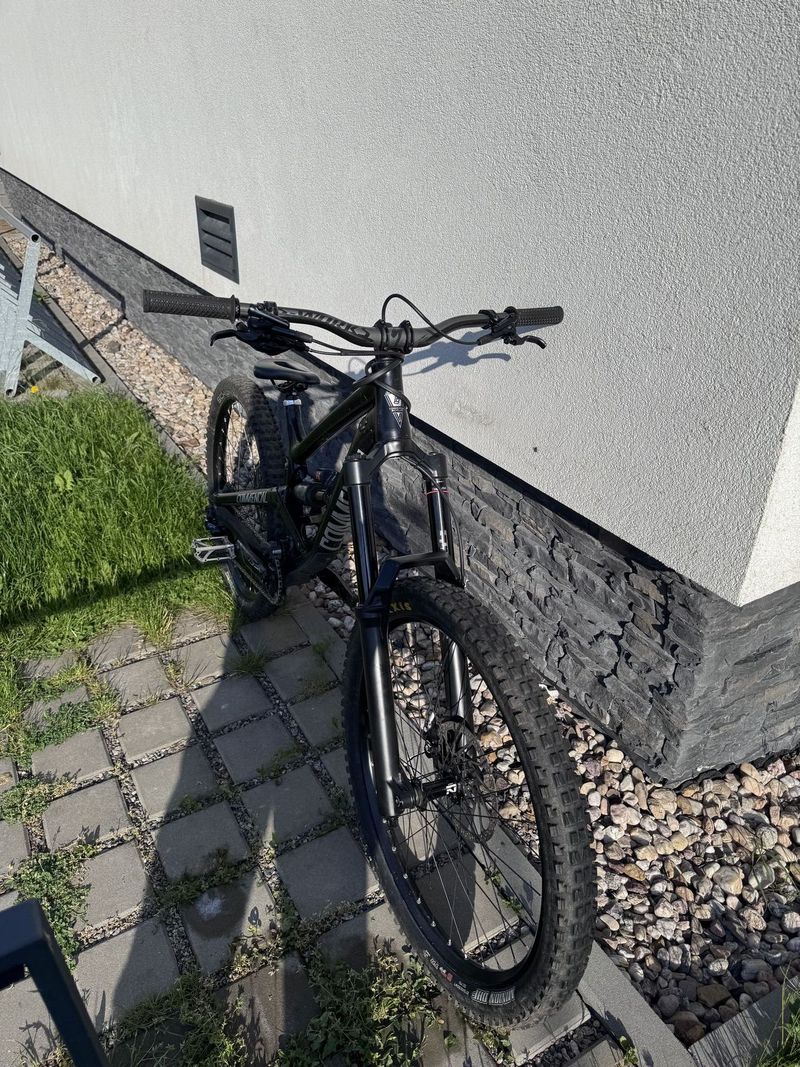 Commencal Furious 