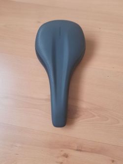 Sedlo Giant Romero SL