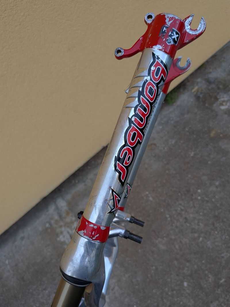 26" vidlice Marzocchi Z2 X-Fly 2000