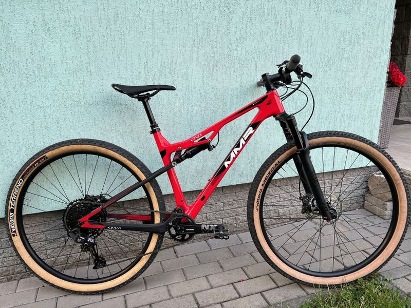 Prodám MMR Kenta, vel.M, karbon,vidlice Rock Shox Sid, tlumič Rock Shox Deluxe,Sram NX, Shimano XT