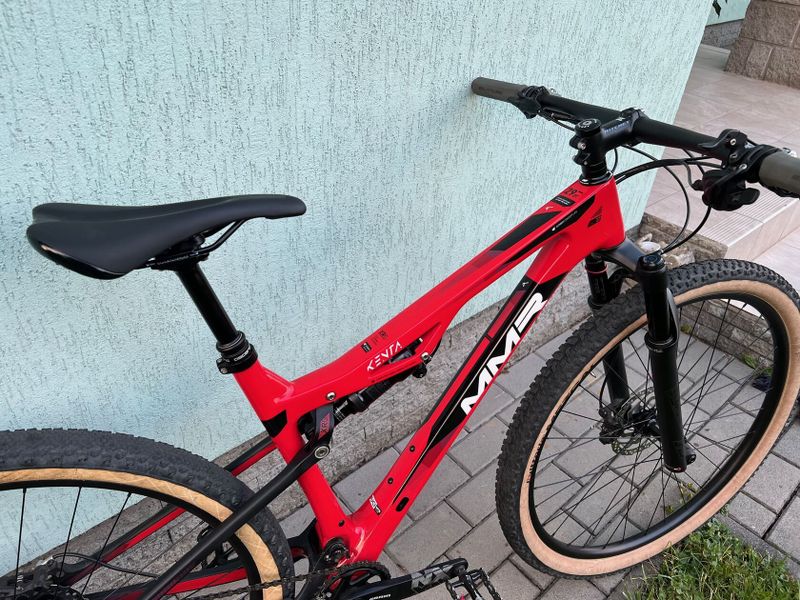 Prodám MMR Kenta, vel.M, karbon,vidlice Rock Shox Sid, tlumič Rock Shox Deluxe,Sram NX, Shimano XT