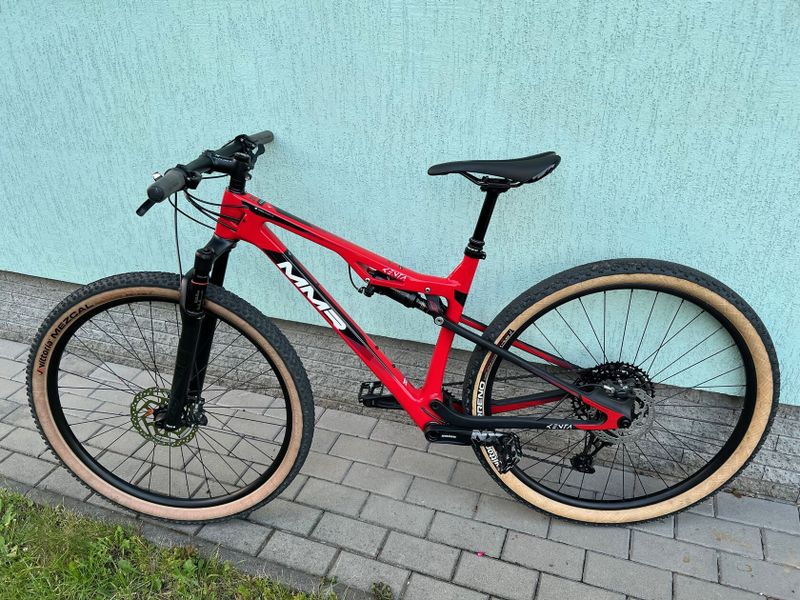 Prodám MMR Kenta, vel.M, karbon,vidlice Rock Shox Sid, tlumič Rock Shox Deluxe,Sram NX, Shimano XT