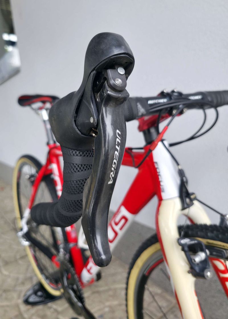 Cyklokrosové kolo Focus Mares AX 1.0