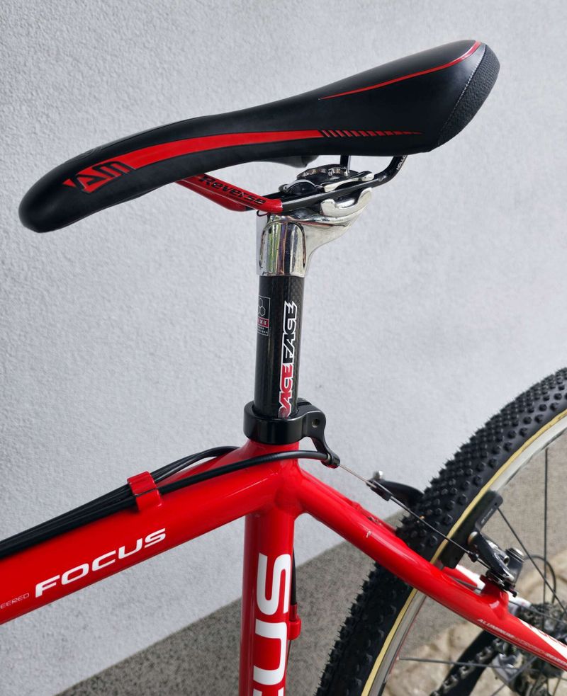 Cyklokrosové kolo Focus Mares AX 1.0