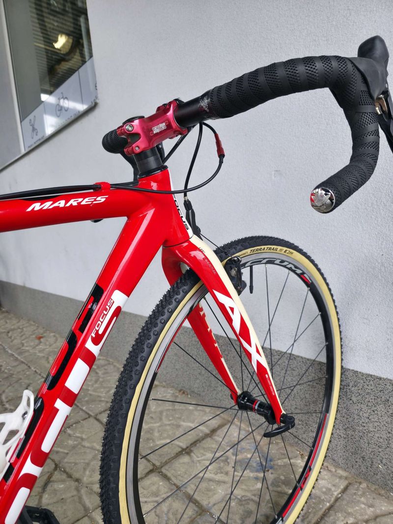 Cyklokrosové kolo Focus Mares AX 1.0