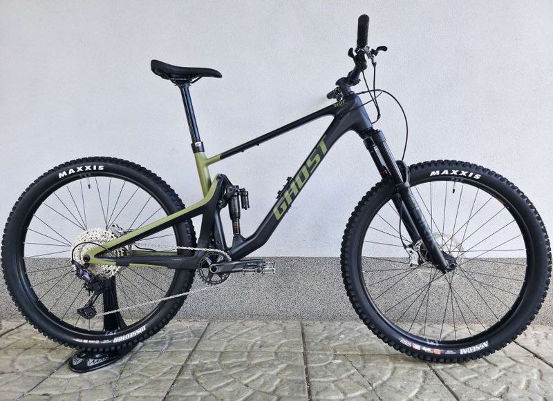 Horské kolo GHOST Riot Trail CF Pro Carbon 2025 29″