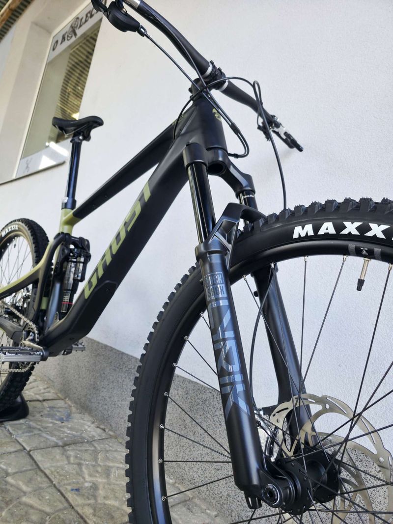 Horské kolo GHOST Riot Trail CF Pro Carbon 2025 29″