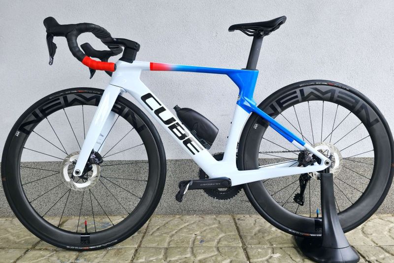 Silniční kolo Cube LITENING AERO C:68X Race Carbon 2024