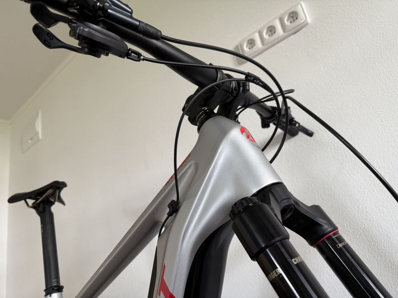 Nové Ghost E-riot CF Full Party v barvě Advanced, top výbava, vel. L, model 2024