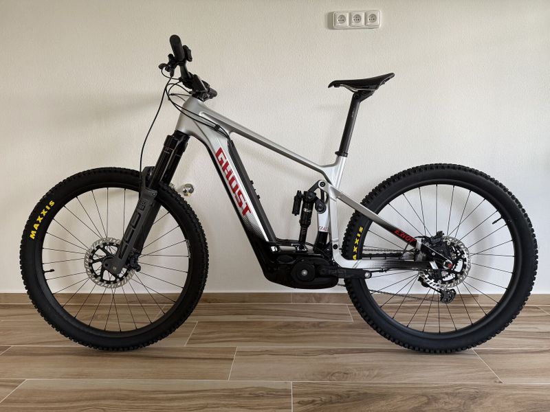 Nové Ghost E-riot CF Full Party v barvě Advanced, top výbava, vel. L, model 2024
