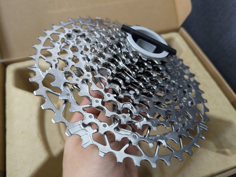 SRAM Apex XPLR PG-1231 (12 rych., 11-44 zubů) - ZCELA NOVÉ - NEPOUŽITÉ!