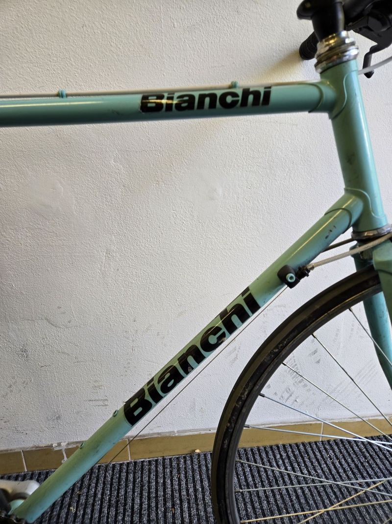 Silniční kolo Bianchi