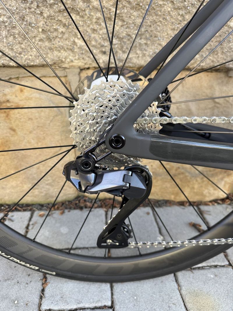 Scott Addict RC 15 (2024) – vel. M 54, Skvělý stav