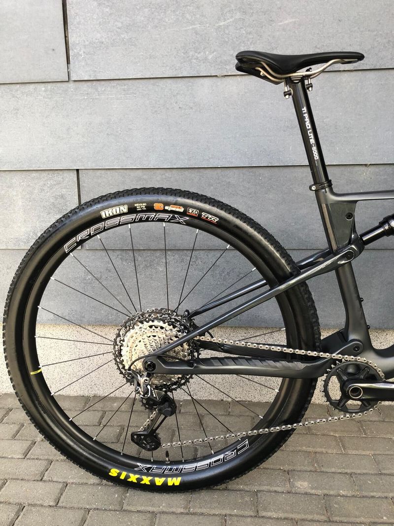 ORBEA OIZ M 2025 (nový rám) XTR, vel. M 10,5 kg
