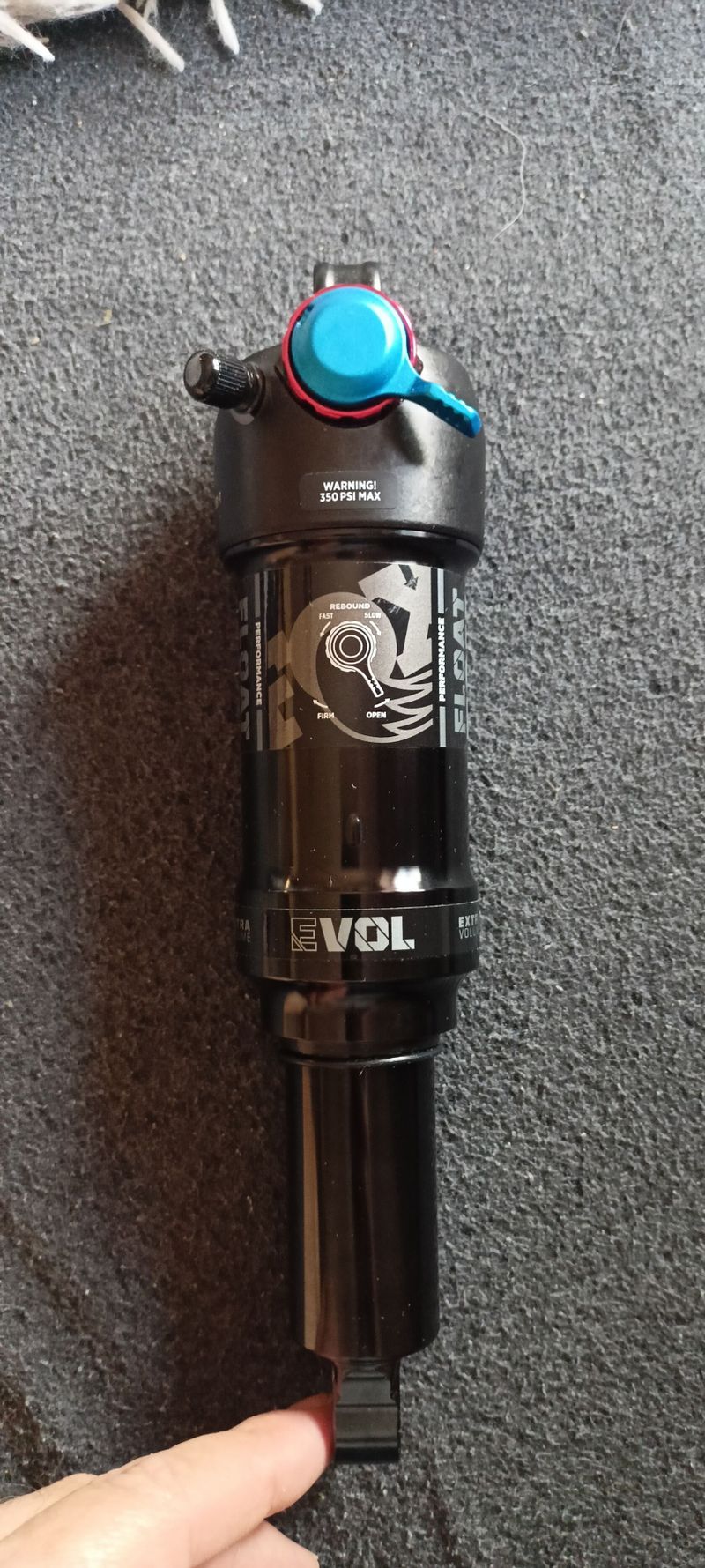 Fox float evol 210x55