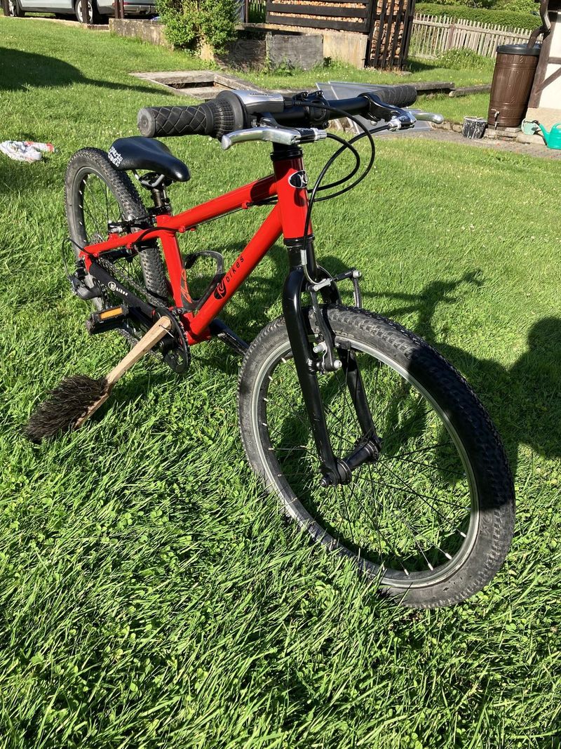 Lehke detske kolo Kubikes 20