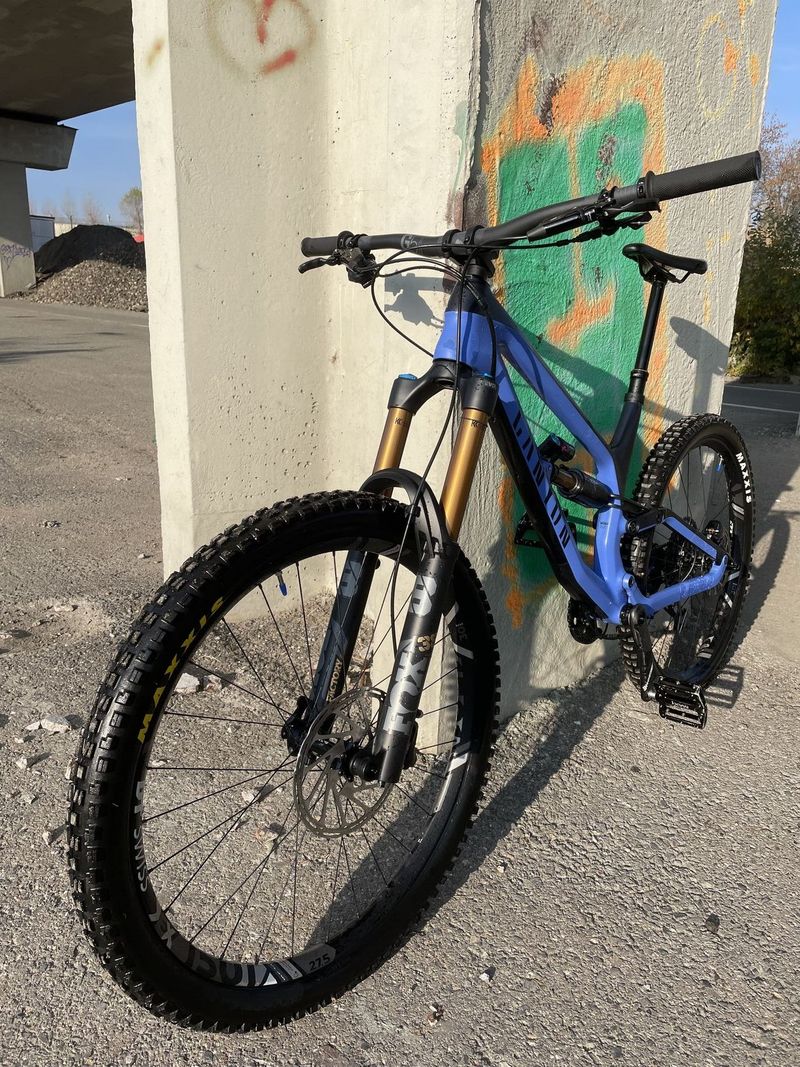 Canyon Torque CF9