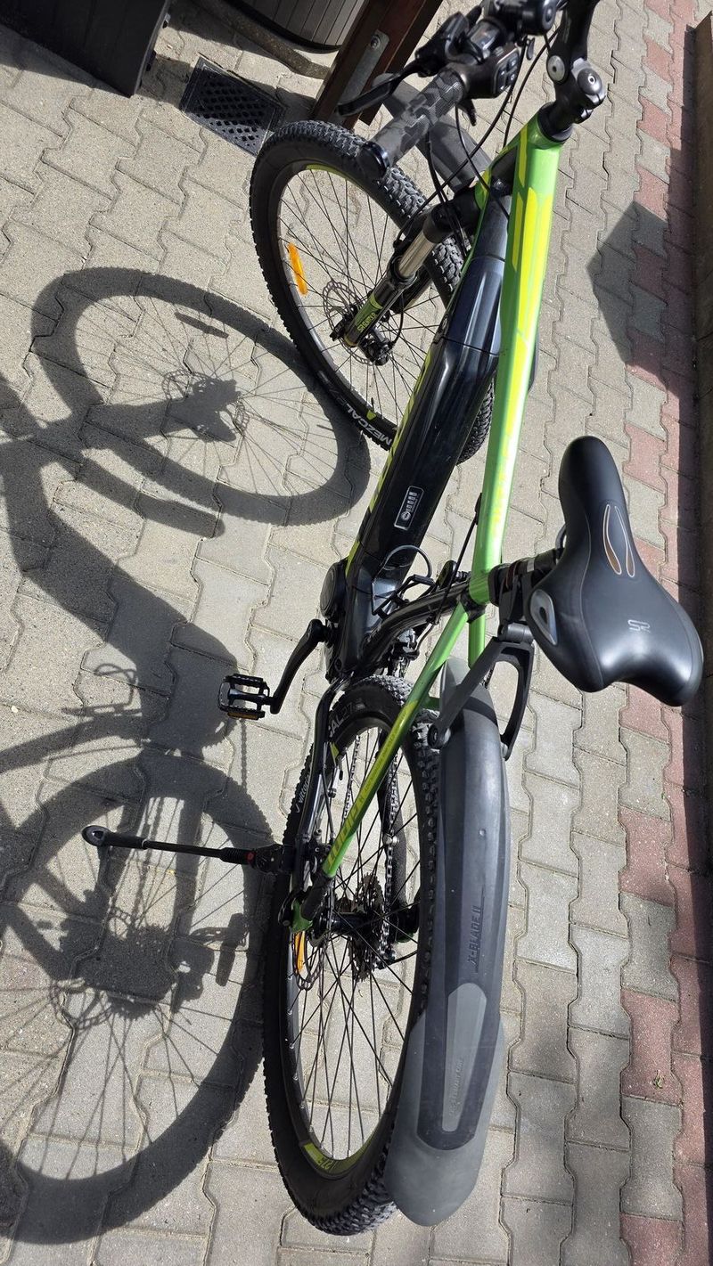 Prodám velice zachovalé, pravidelně servizované elektrokolo Giant XL s pohonem Yamaha,