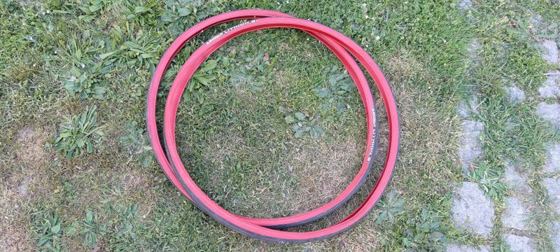 Prodám silniční pláště Michelin Lithion.3 - 700x25c