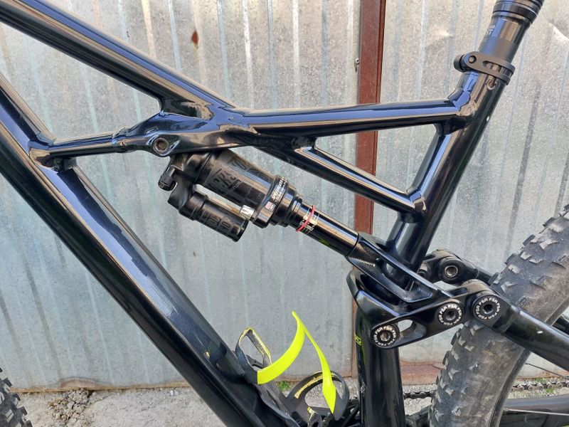 Prodám Specialized 2018 Enduro Comp 29/6Fattie velikost L