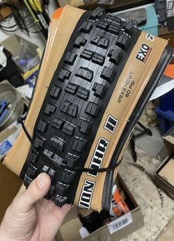 Maxxis Minion DHR 29x2.4