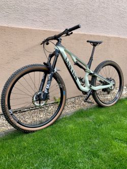 CANYON NEURON CF9