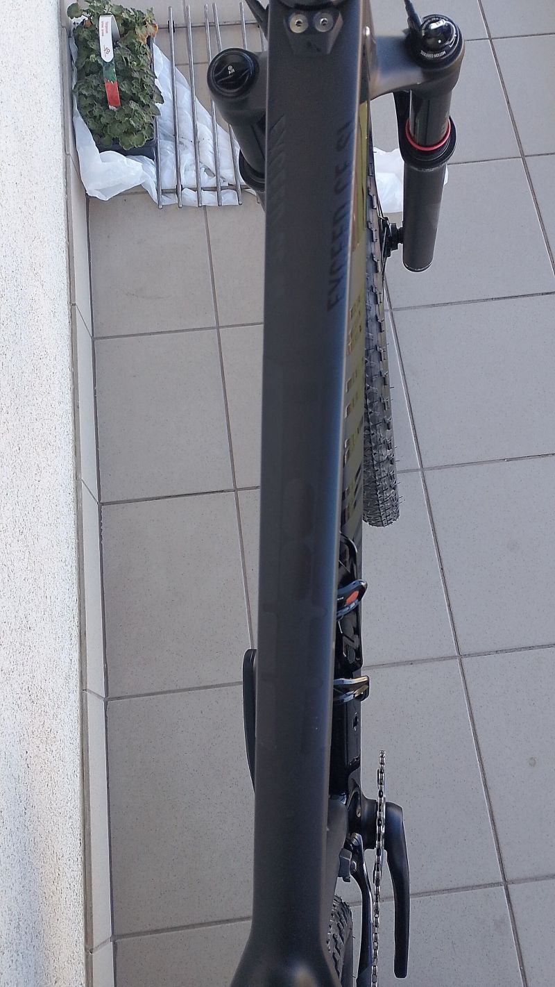 Prodám karbon Canyon Exceed CF SL 6 , nastaveno na +- 175cm