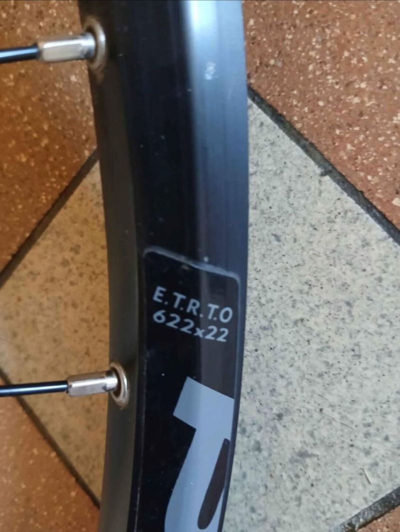 Zapletená kola 29"