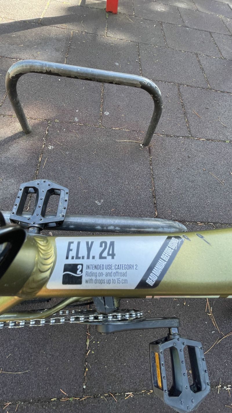 Dětské kolo SUPERIOR F.L.Y. 24 Matte Olive