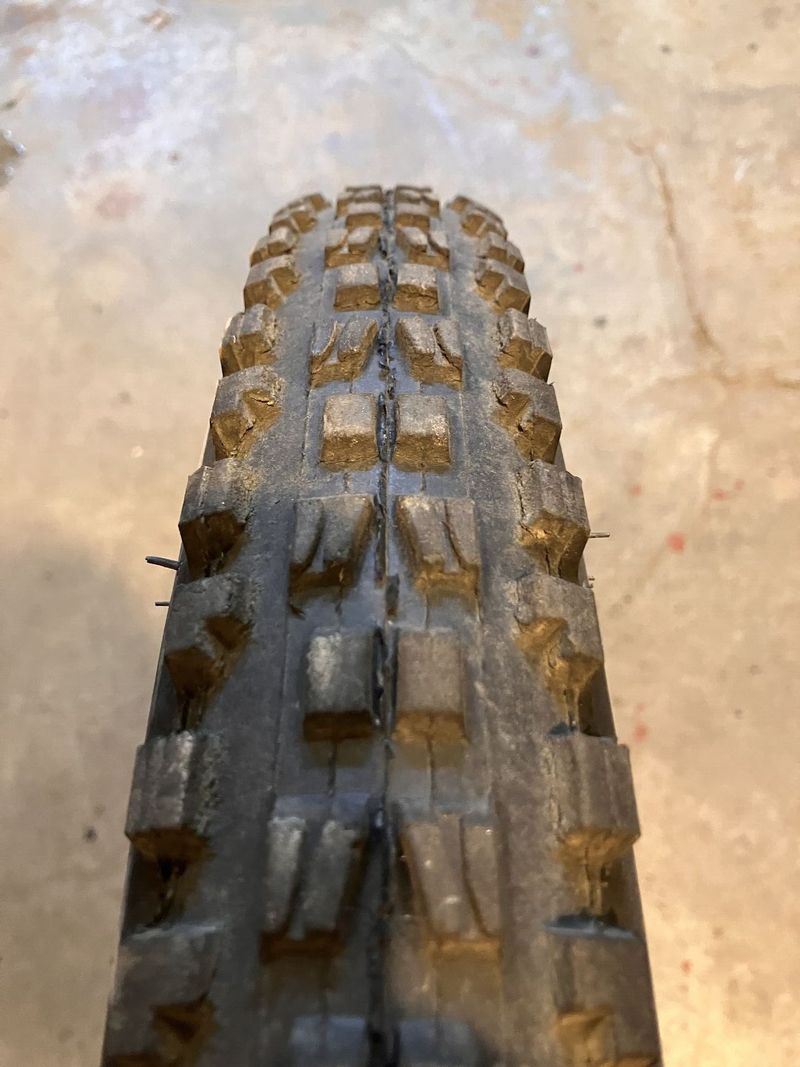 Maxxis DHF DH casing Super Tacky 26x2,5