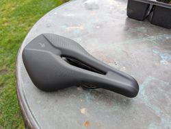 SPECIALIZED Power Comp Black 143 mm