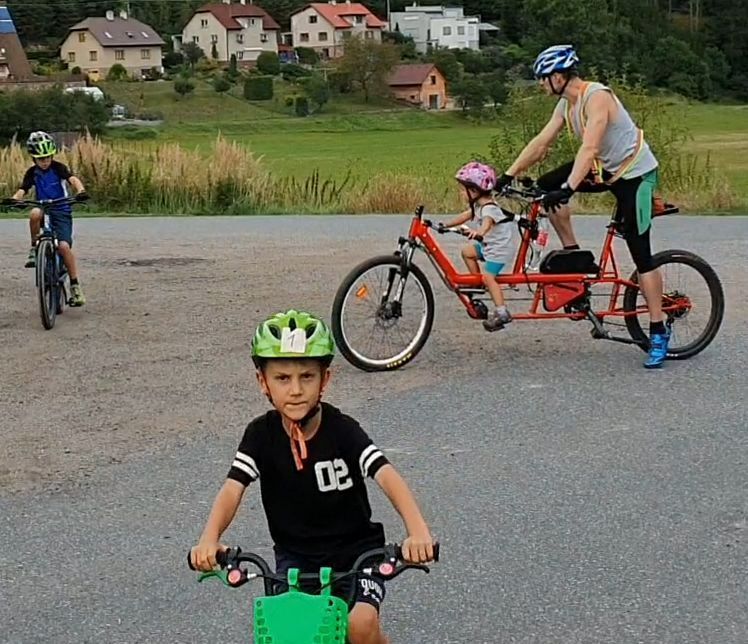 Elektrokolo dvojkolo = Tandem pro dospělého s dítětem | MTB expediční