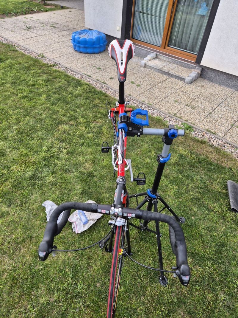 Silniční kolo MB, Shimano Sora, karbonové komponenty, kola Mavic