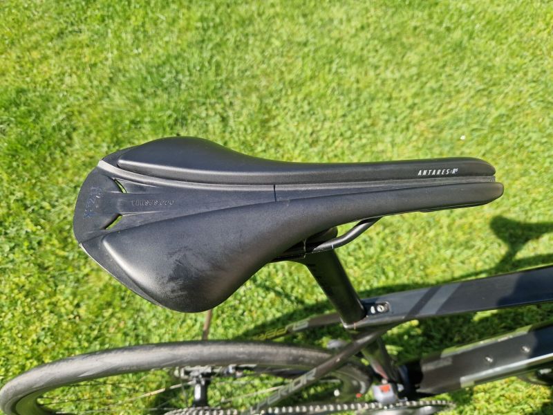 Superior X-Road Team Issue Di2