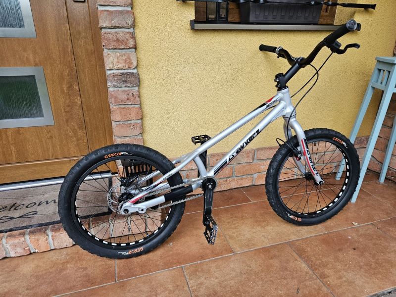 Trialové kolo Crewkerz Desire