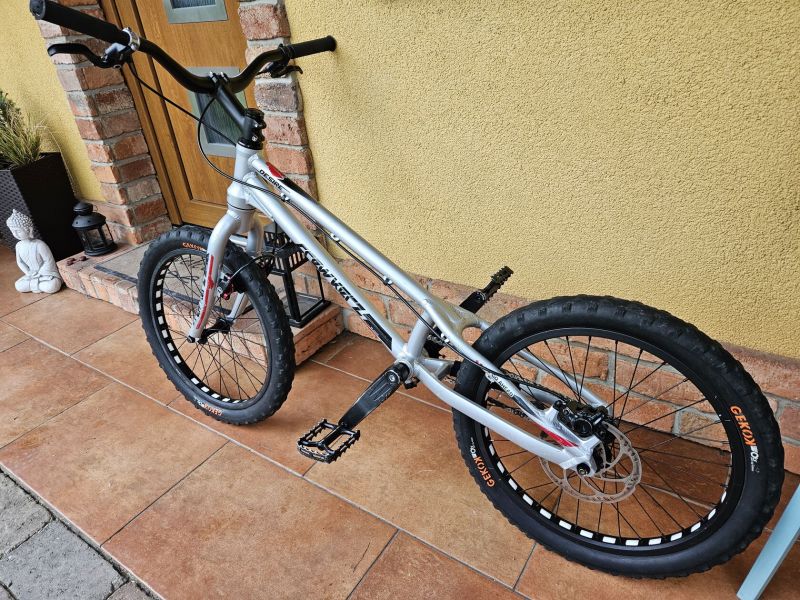 Trialové kolo Crewkerz Desire