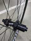 Vittoria 700c Elusion disk; centerlock, pevná osa