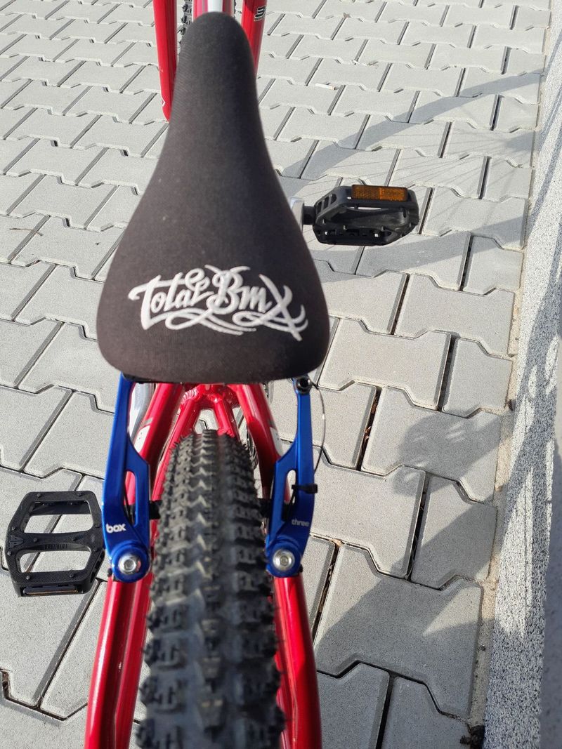 BMX Bikrosové kolo Inspyre Neo Cruiser Red 24"