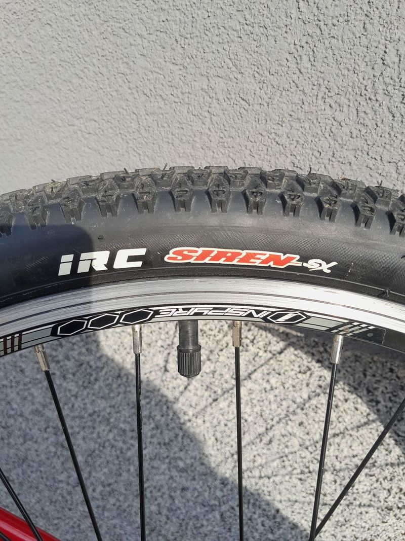 BMX Bikrosové kolo Inspyre Neo Cruiser Red 24"