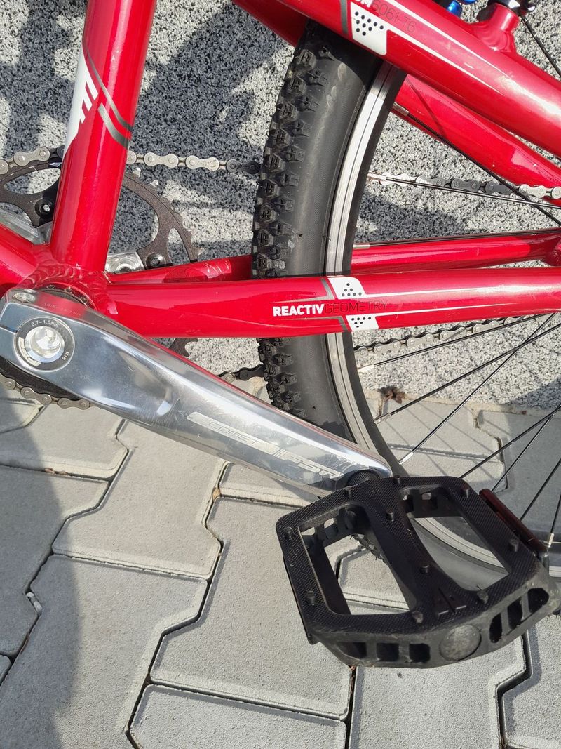 BMX Bikrosové kolo Inspyre Neo Cruiser Red 24"