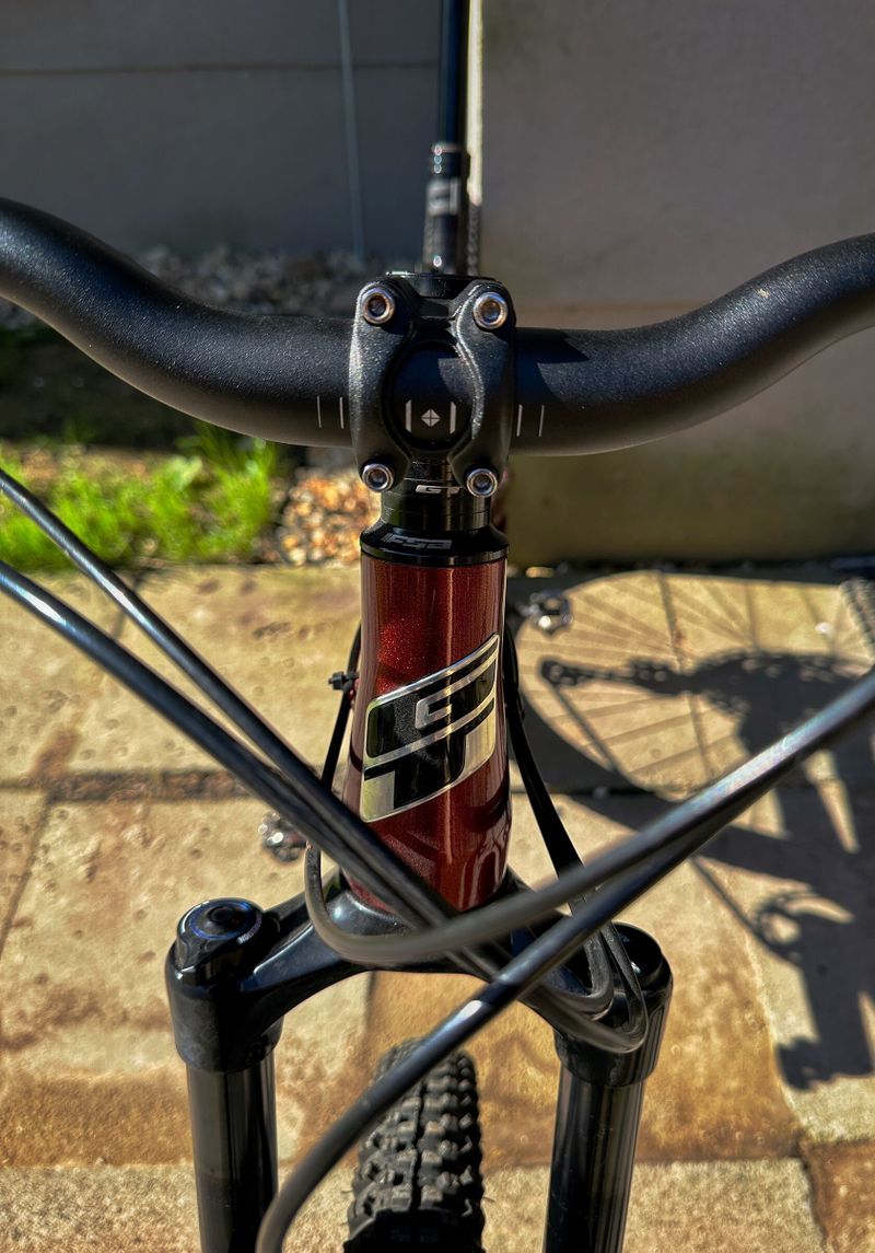 GT Sensor Sport 29 2022 TOP stav vel L