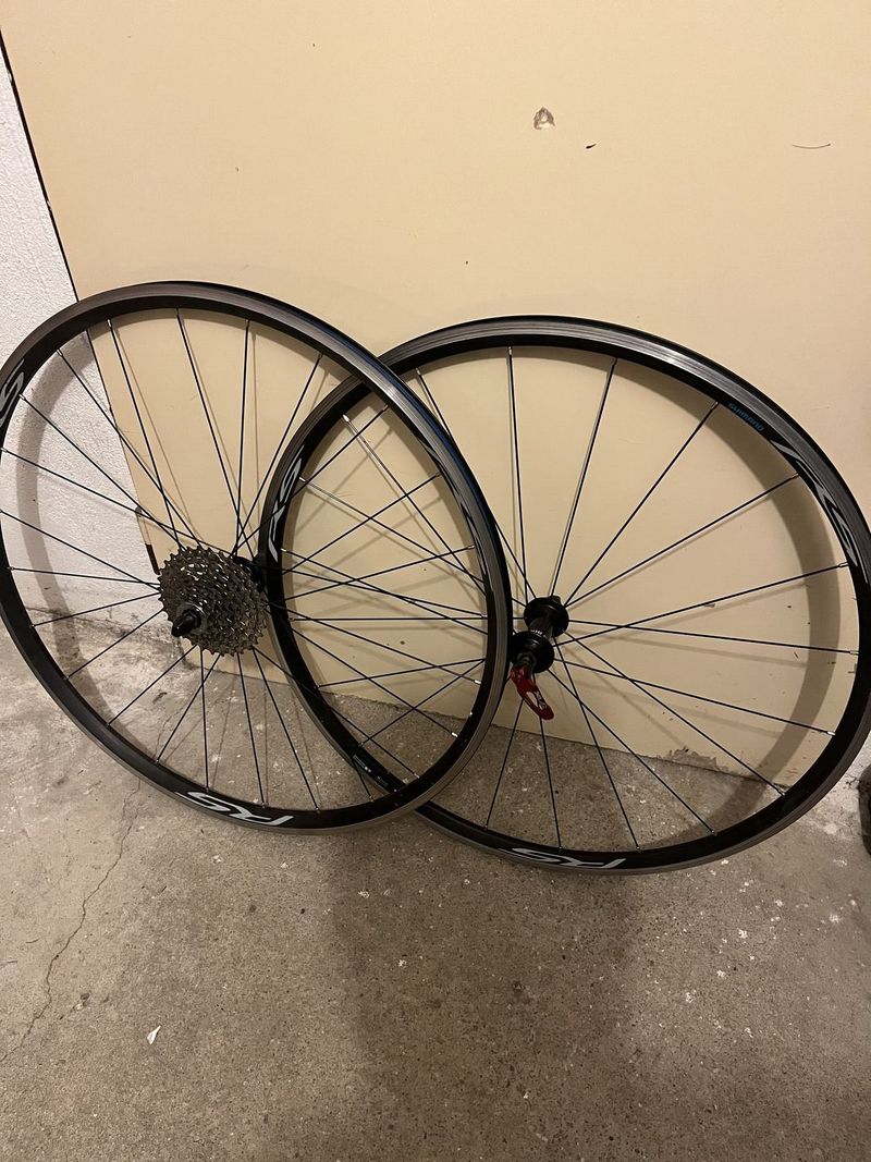 Zapletená kola Shimano
