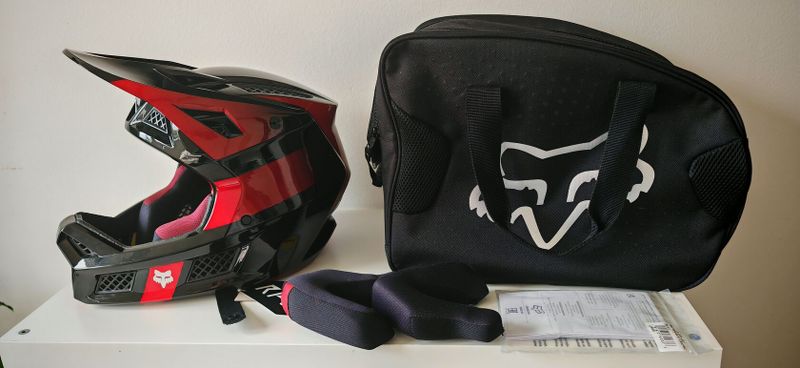 Fox Rampage Pro Carbon, Fox RPC, Přilba, Helma