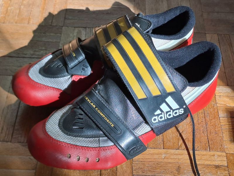 Tretry Adidas na suchý zip
