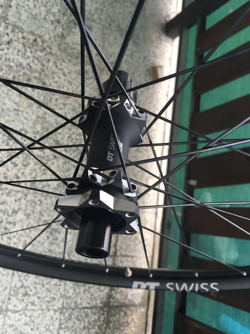DT SWISS XRC 1200 BOOST 240s
